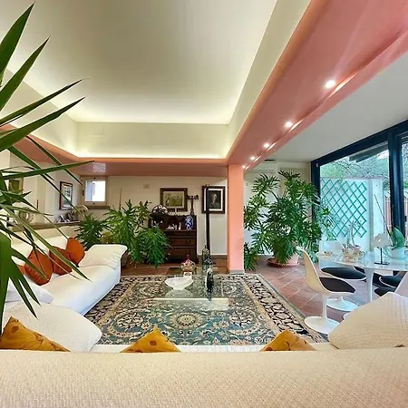 Incantevole Con Giardino 빌라
